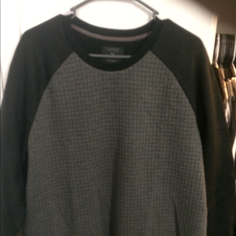 Men’s Guess Sweatshirt